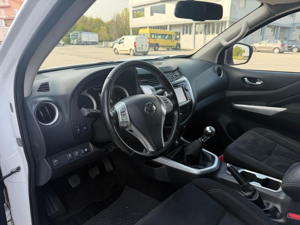 Nissan Navara 2.3 dCi 4WD Double Cab N-Connecta