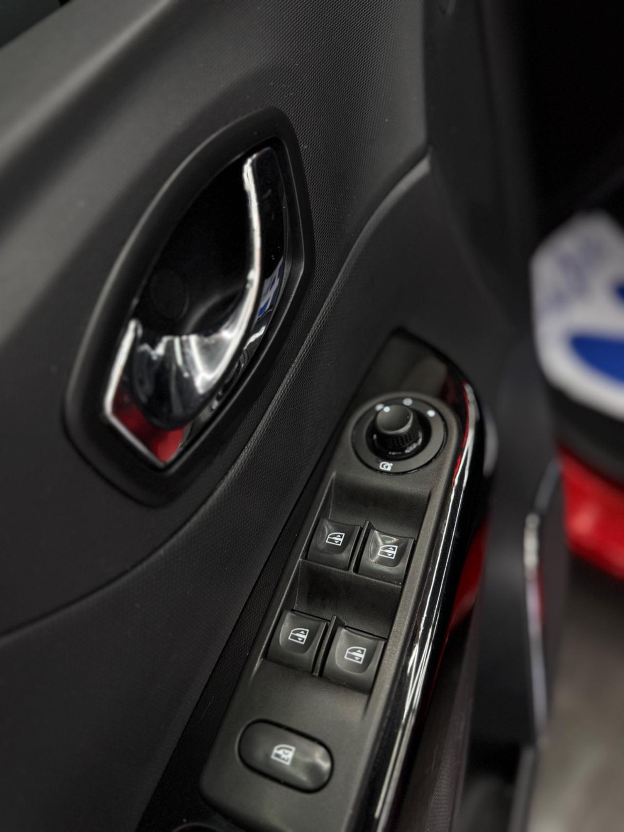 Renault Captur dCi 90 CV EDC Project Runway 2015