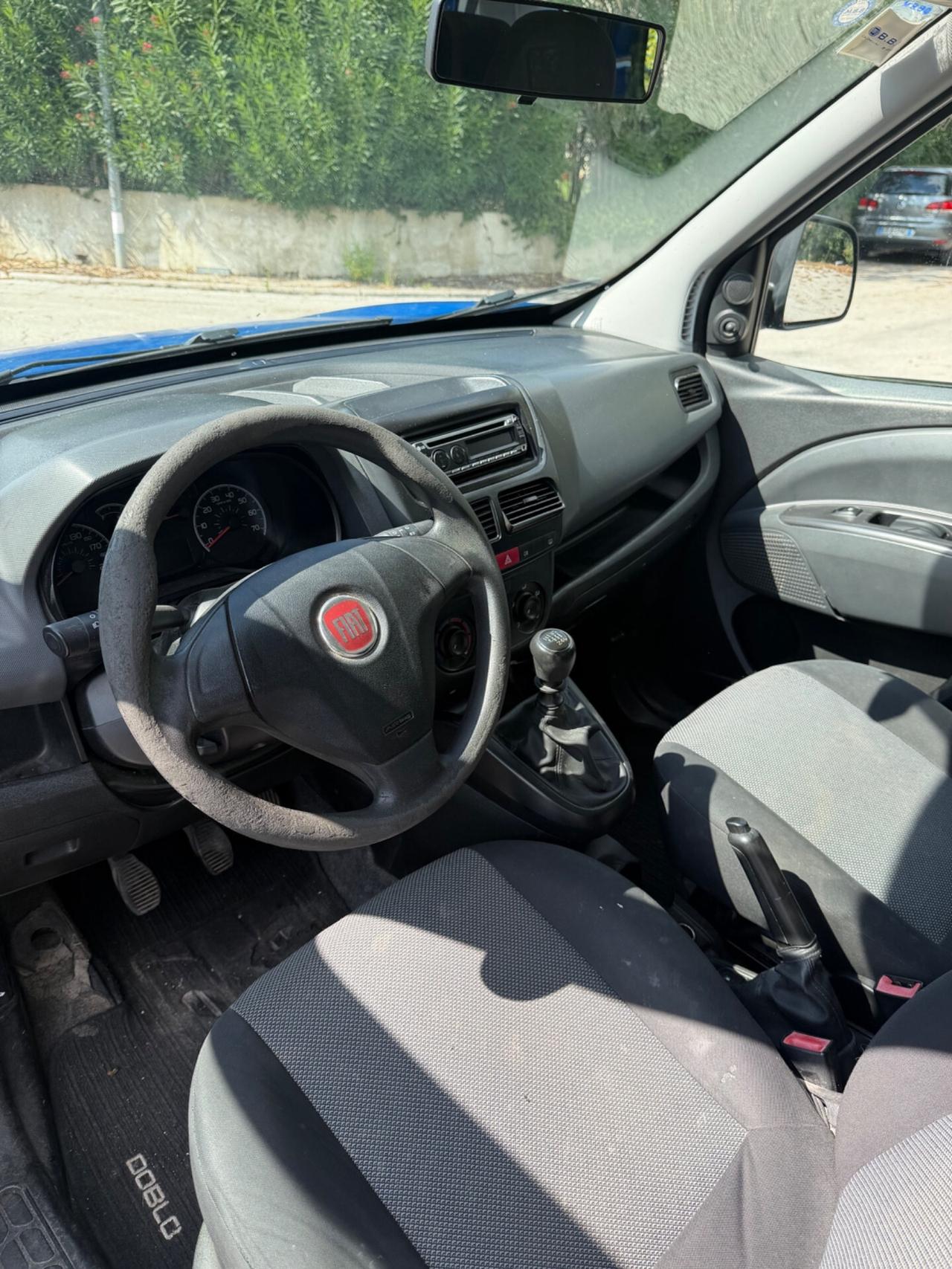 Fiat Doblò 1.4 T-Jet 16V Natural Power 7 posti