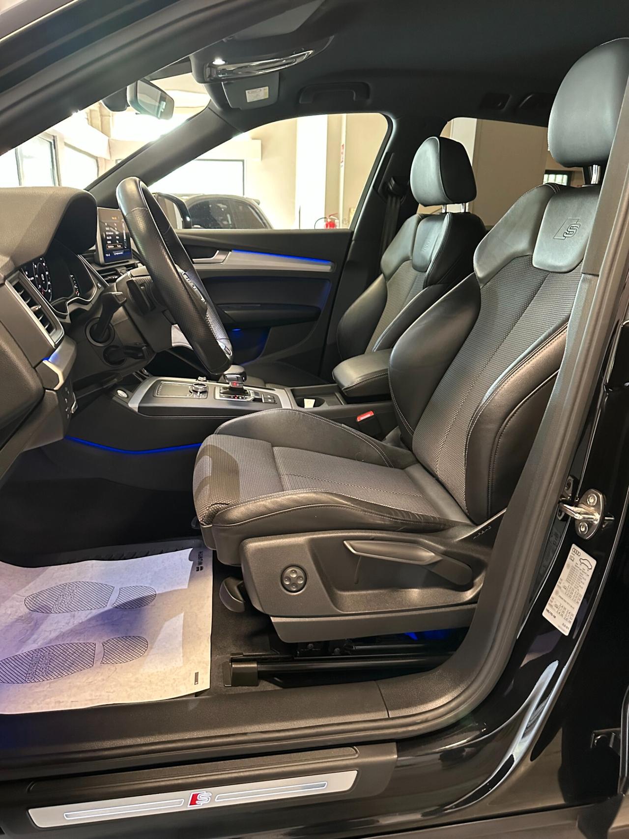 Audi Q5 40 2.0 tdi mhev S line Plus Quattro 204cv Black Edition