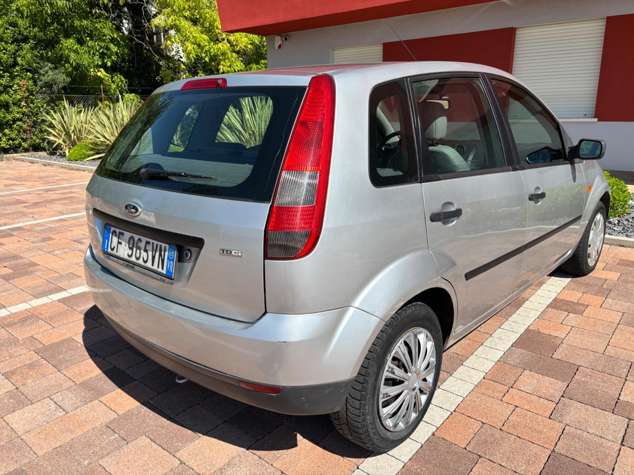 Ford Fiesta 1.4 TDCi (va bene per NEOPATENTATI)