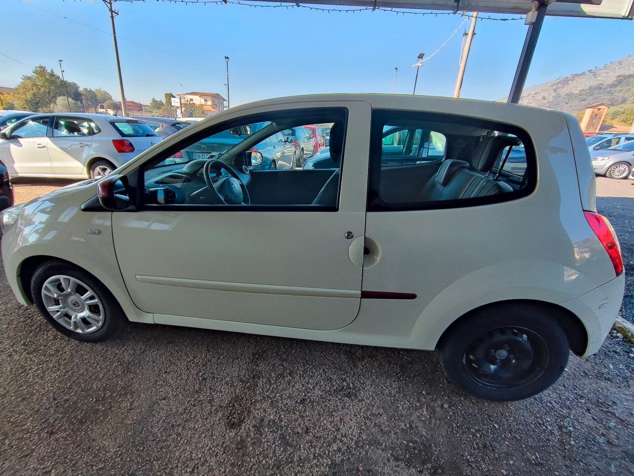 Renault Twingo 1.2 16V Live
