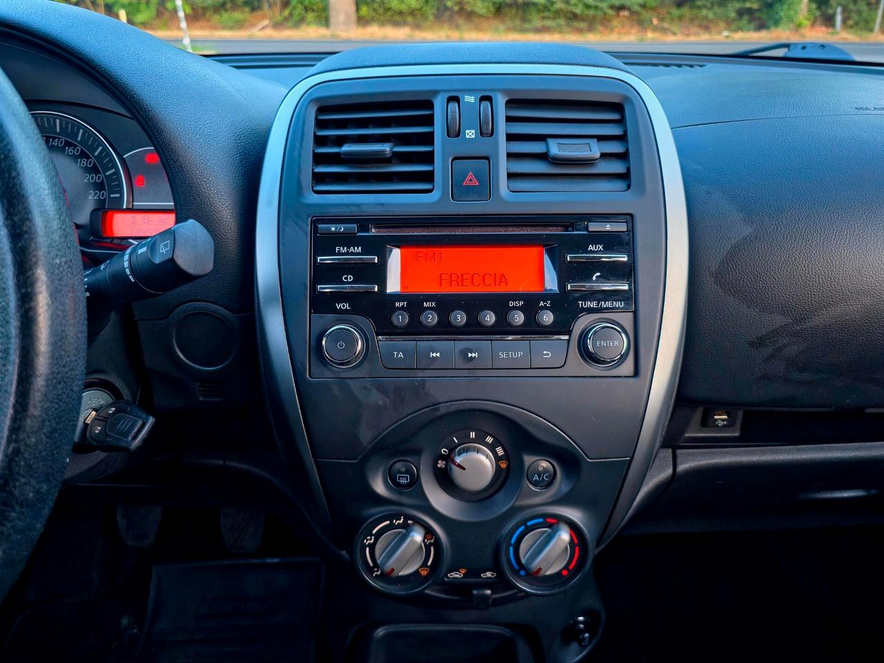 Nissan Micra 1.2 12V 5 porte Tekna 2015-E5B Manuale NEO