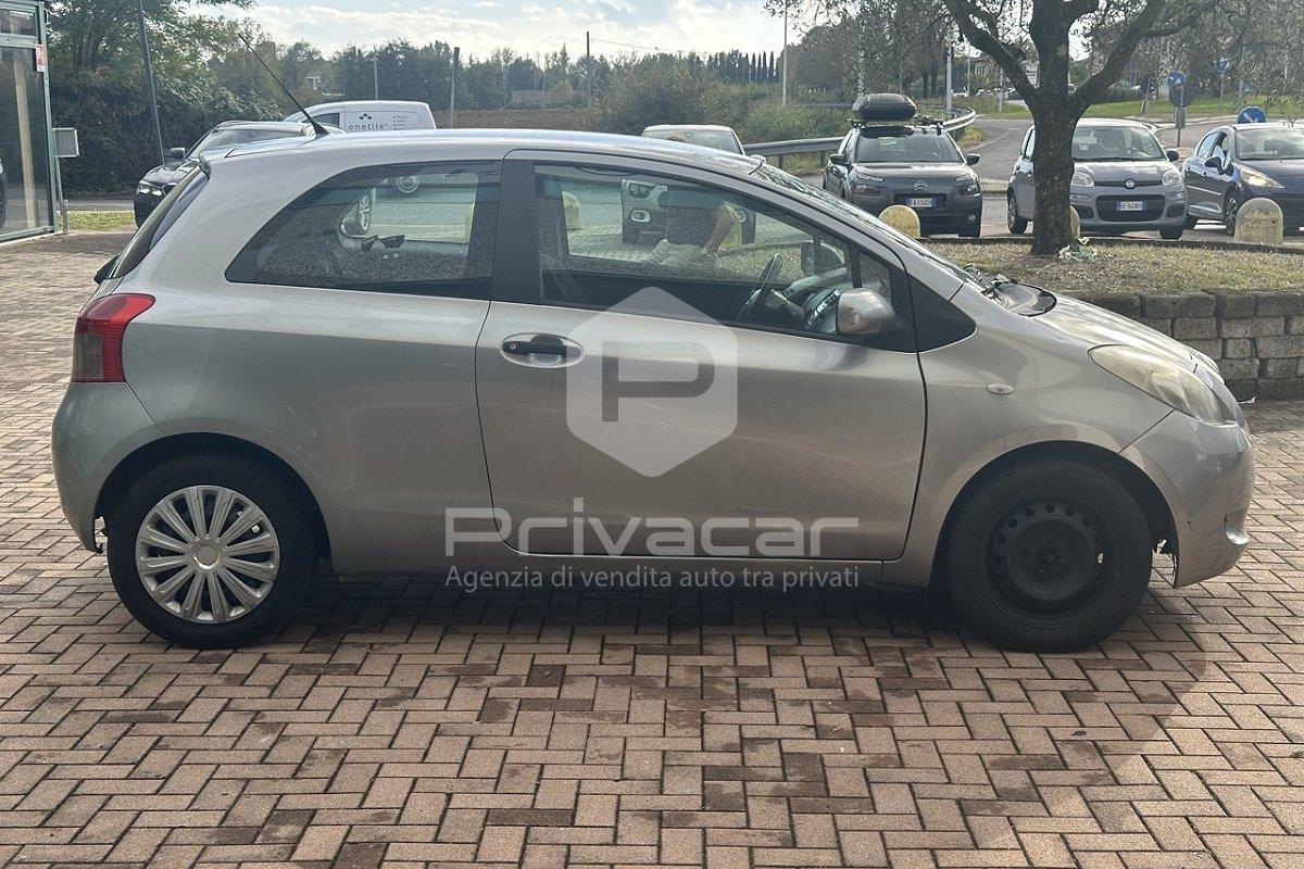 TOYOTA Yaris 1.3 3 porte Luna