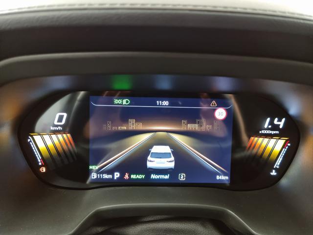 MG ZS 1.5 Hybrid+ Luxury