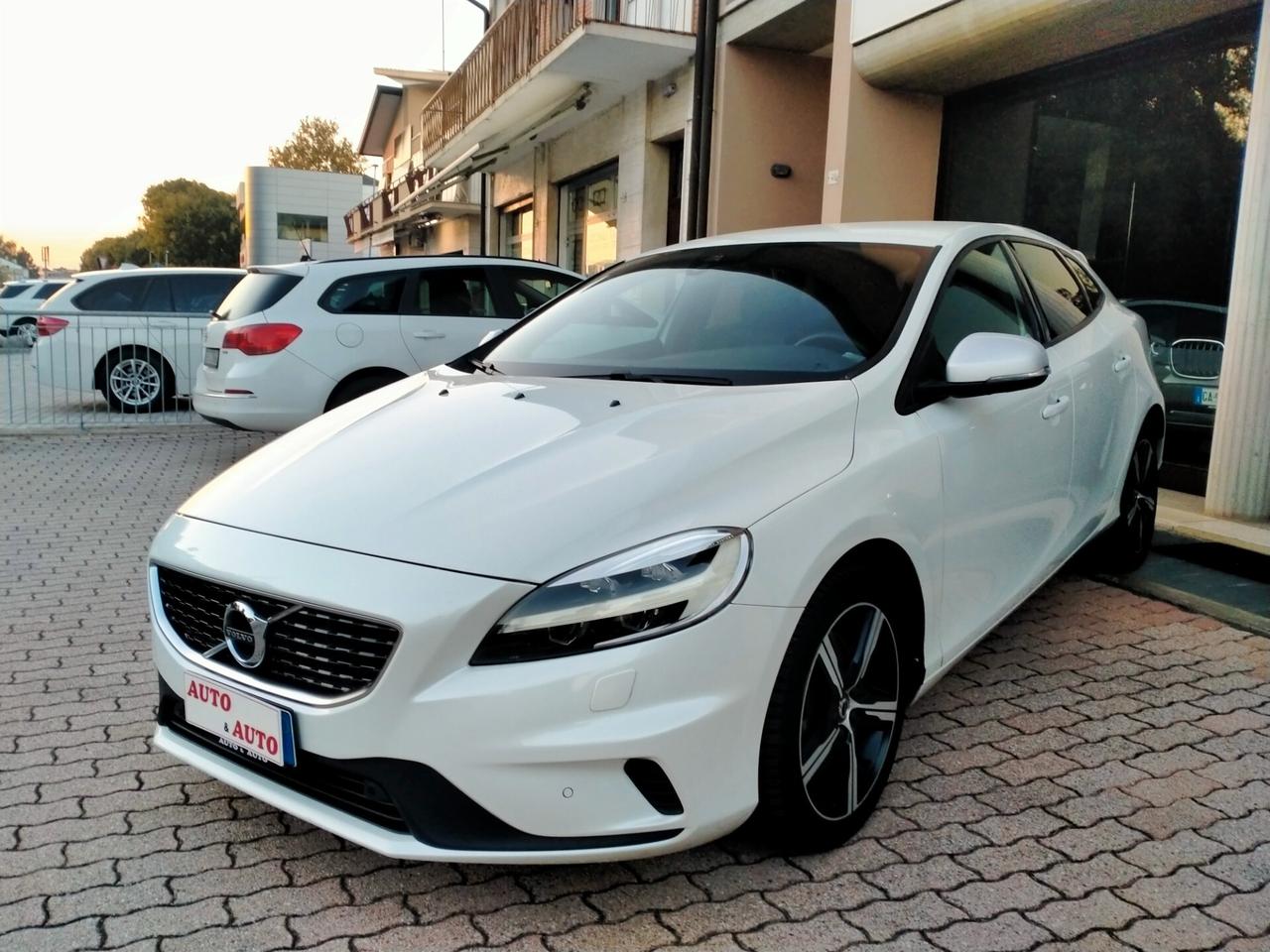 Volvo V40 2.0D3 R-DESIGN GEARTRONIC 8M M.Y.17 E6 FULL LED SYSTEM /PELLE ALCANTARA