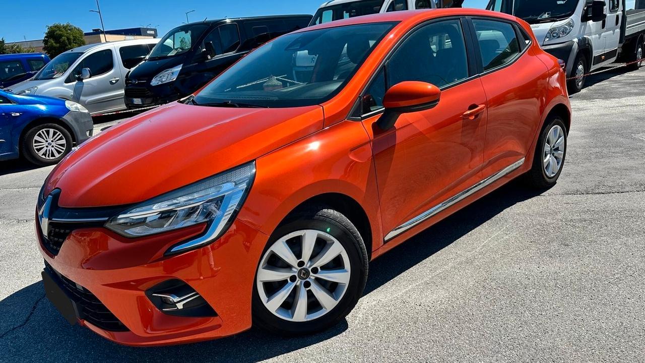 Renault Clio Blue dCi 85 CV 5 porte Business KM CERTIFICATI-UNICO PROPRIETARIO