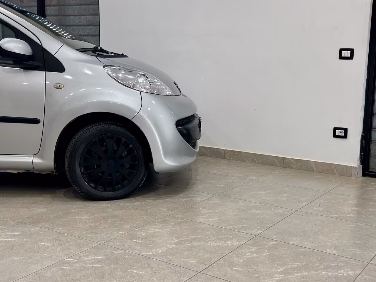 Peugeot 107 1.0 68CV 5p. Plaisir