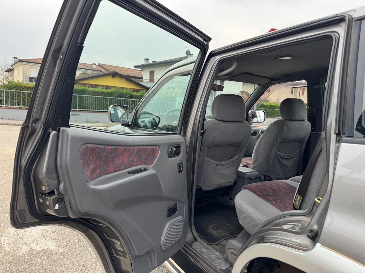 Nissan Terrano II 2.7 Tdi 5 porte SE 7 posti