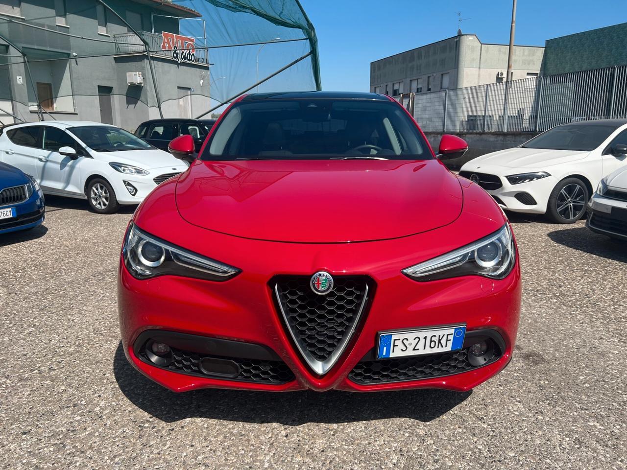 Alfa Romeo Stelvio 2.2 Turbodiesel 180 CV AT8 RWD Business