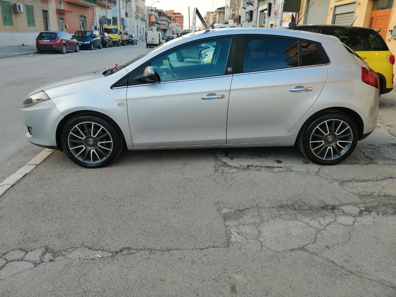 Fiat Bravo 1.6 MJT 105 CV DPF AUTOCARRO 4 POSTI