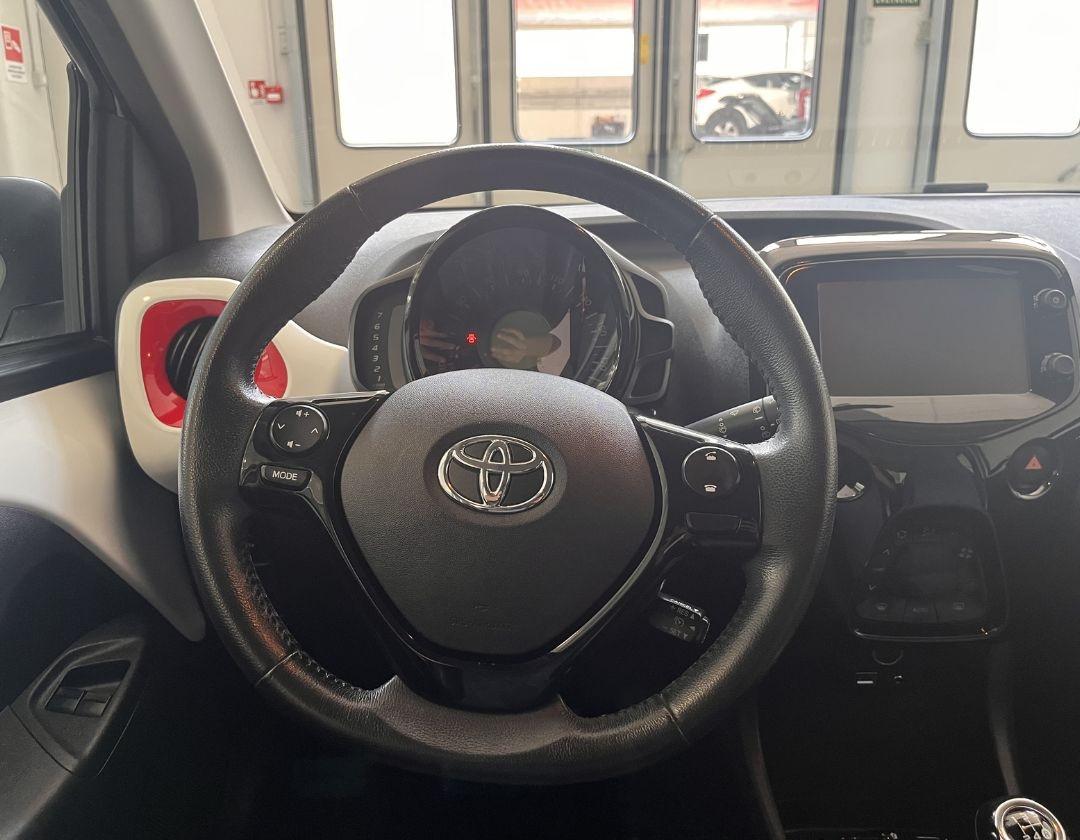 TOYOTA Aygo 2ª serie - Aygo 1.0 VVT-i 69 CV 5 porte x-cool