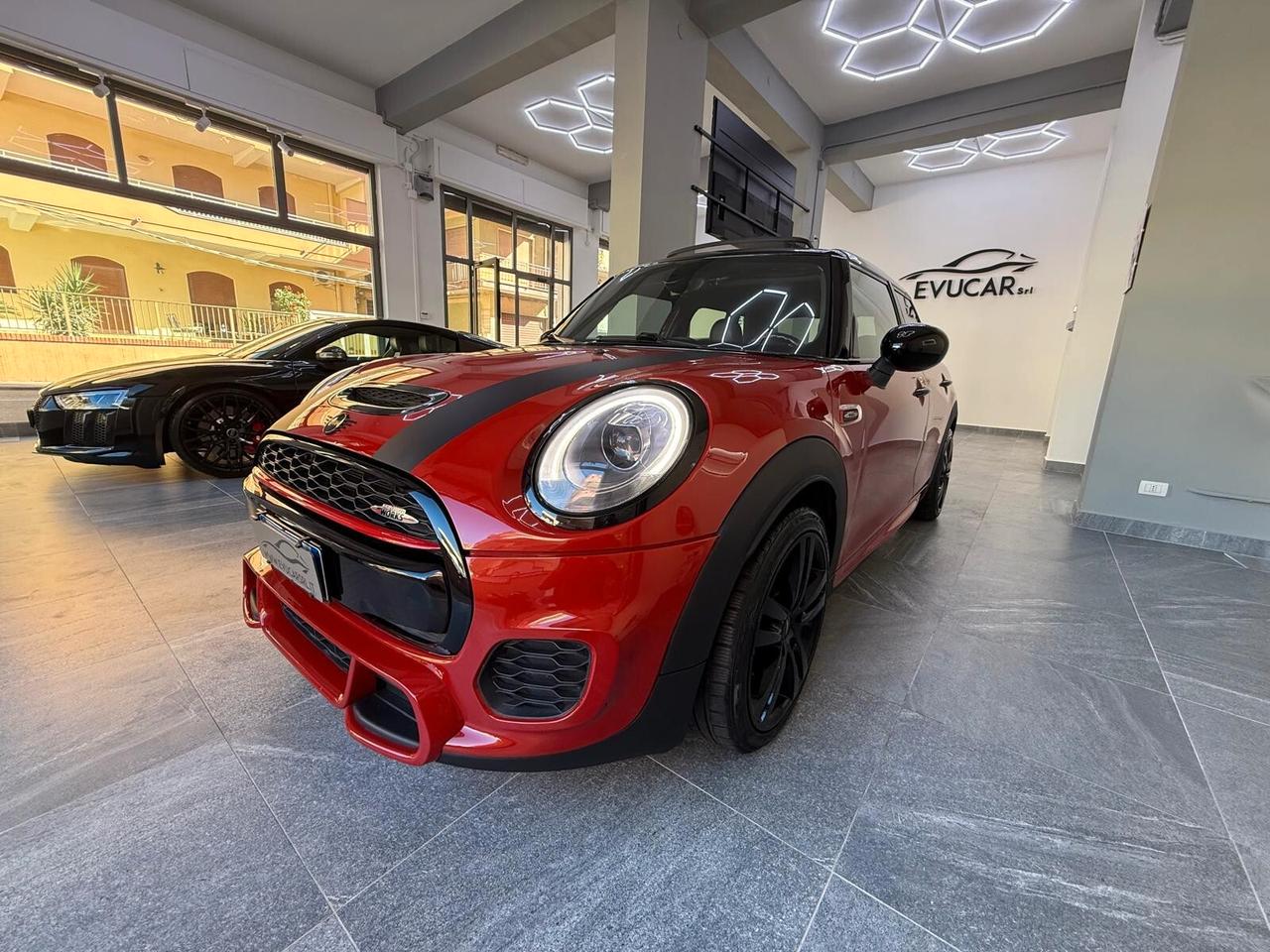 Mini Mini 2.0 Cooper SD Allestimento Jhon Cooper Works 5 porte TETTO