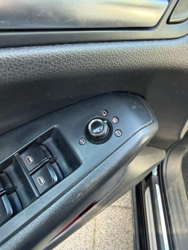 AUDI Q5 2.0 TDI quattro S tronic //S LINE//COMMERCIANTI//