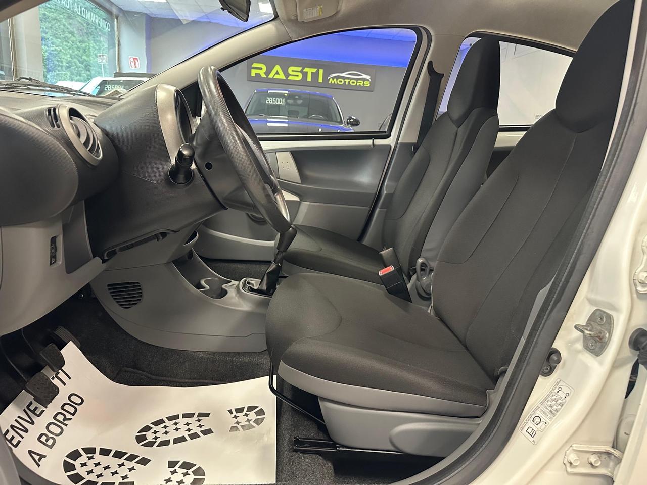 Toyota Aygo 1.0 12V VVT-i 5 porte Deep Ocean Connect