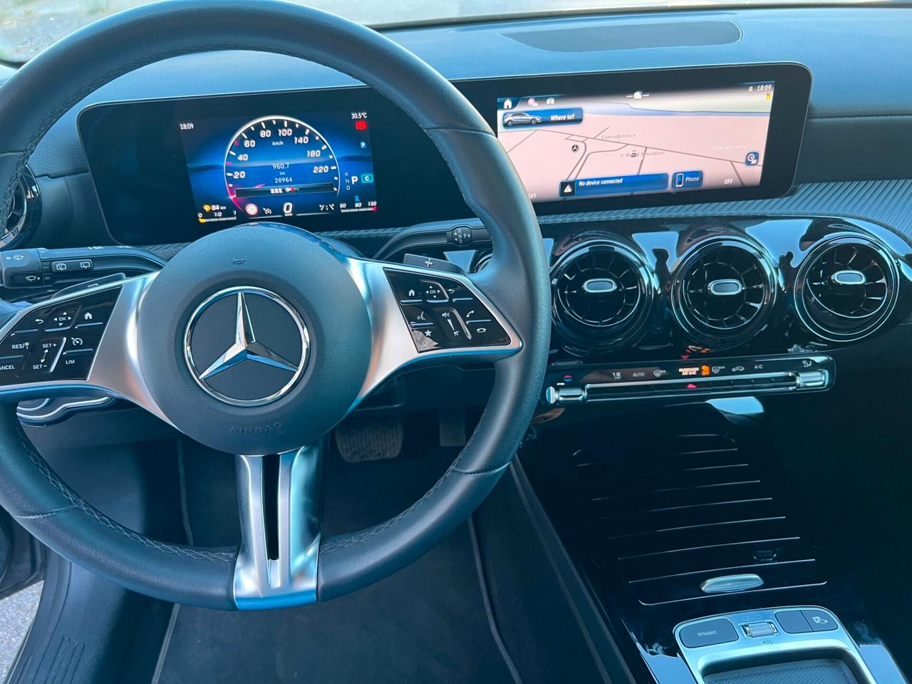 Mercedes-benz A 180 d Automatic AMG Line Advanced Plus -2025