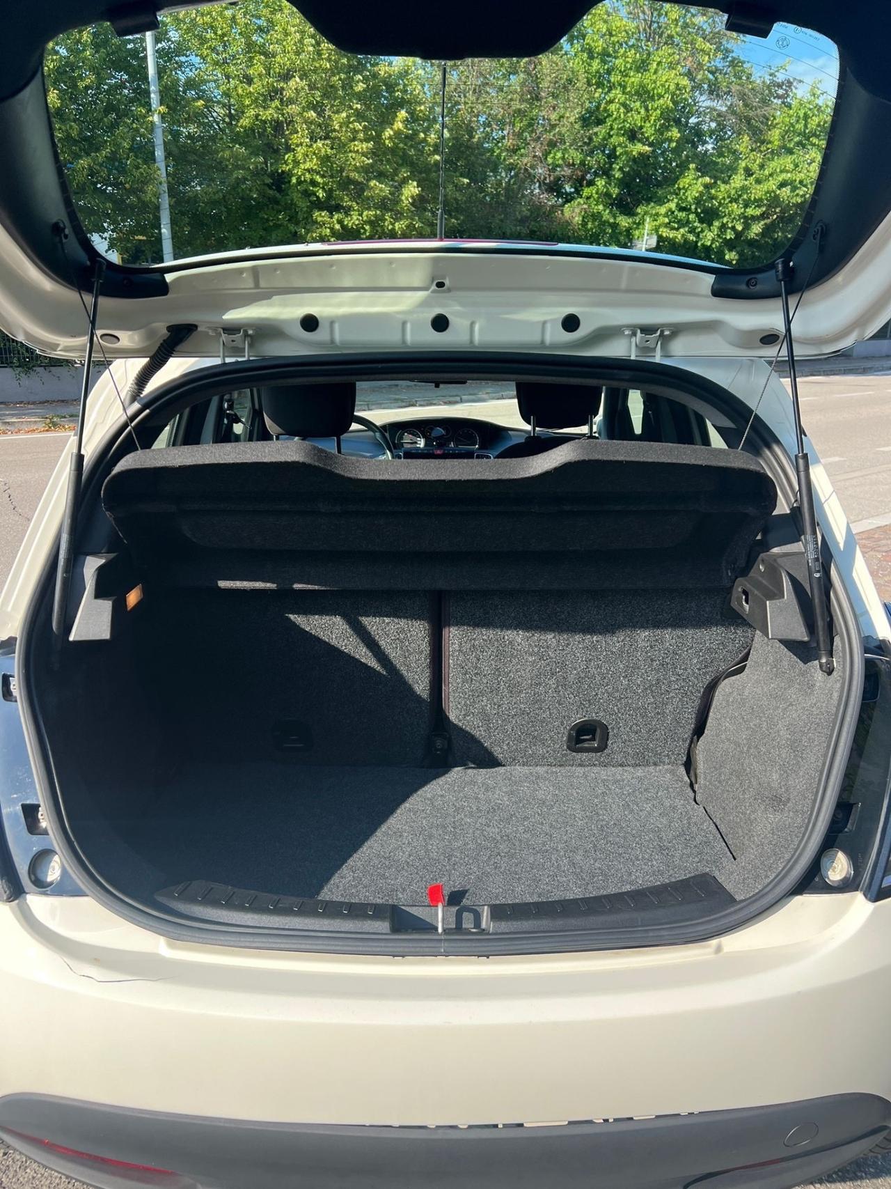 Lancia Ypsilon 0.9 TwinAir 85 CV 5 porte Metano Ecochic Gold