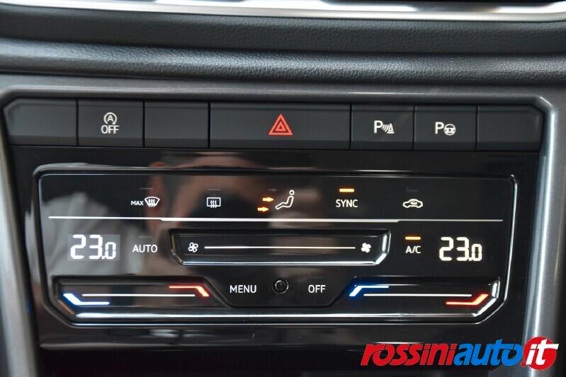 VOLKSWAGEN T-ROC 1.5 TSI 150 CV STYLE + R18 GARAGE HILL TECH PACK