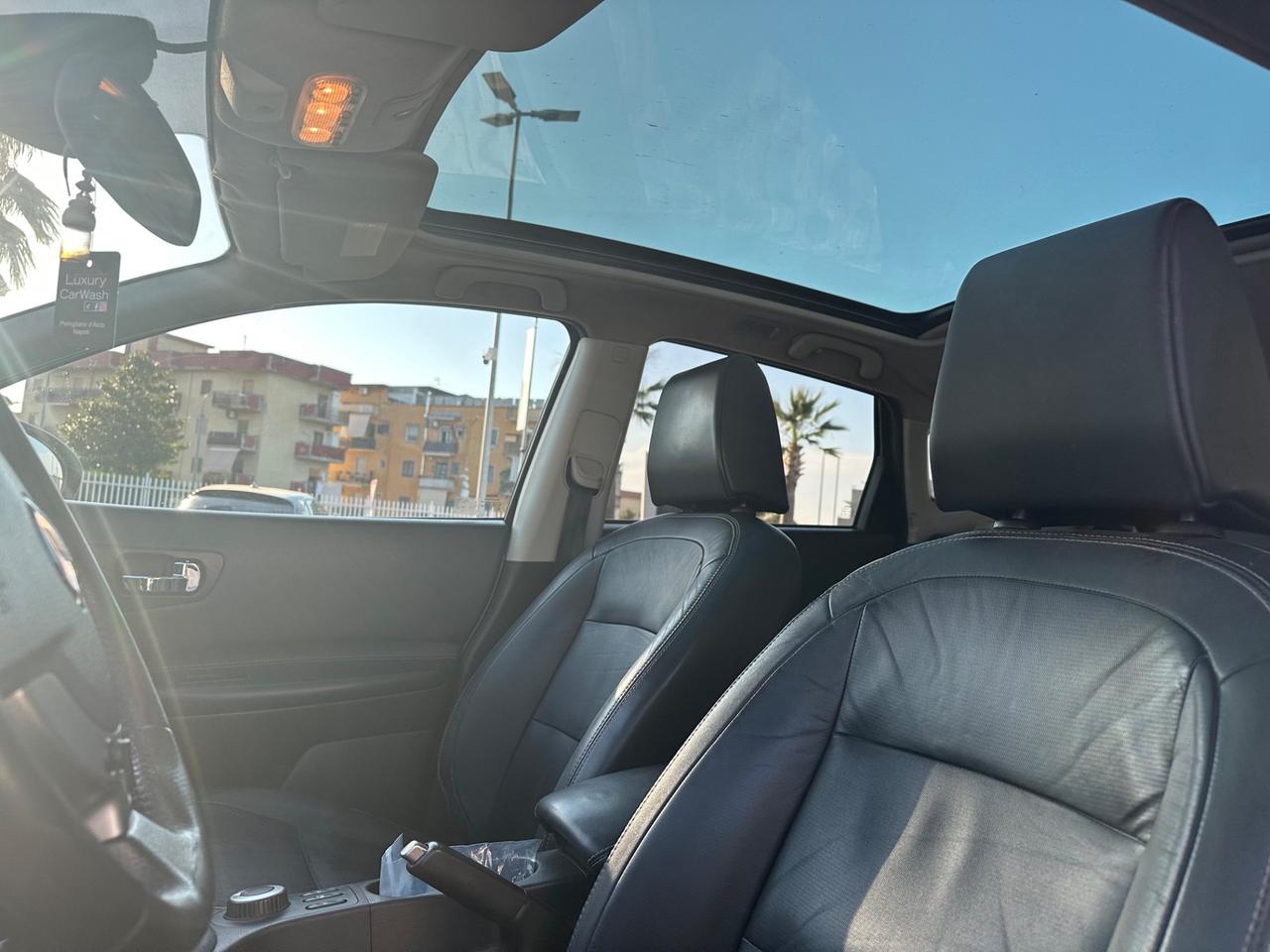 Nissan Qashqai 2.0 dCi DPF 4WD Tekna