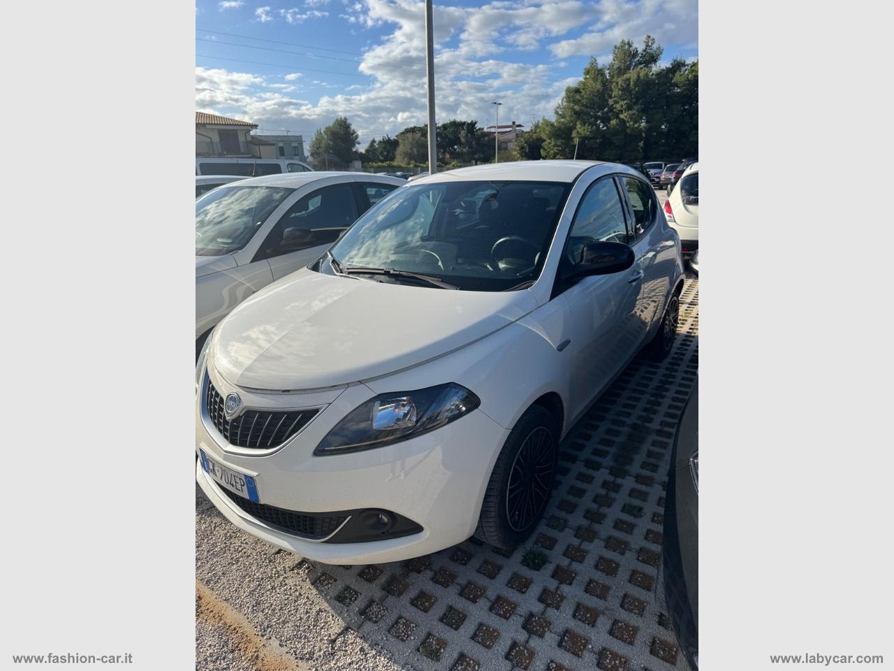 LANCIA Ypsilon 1.2 69 CV 5p. GPL Ecochic Gold