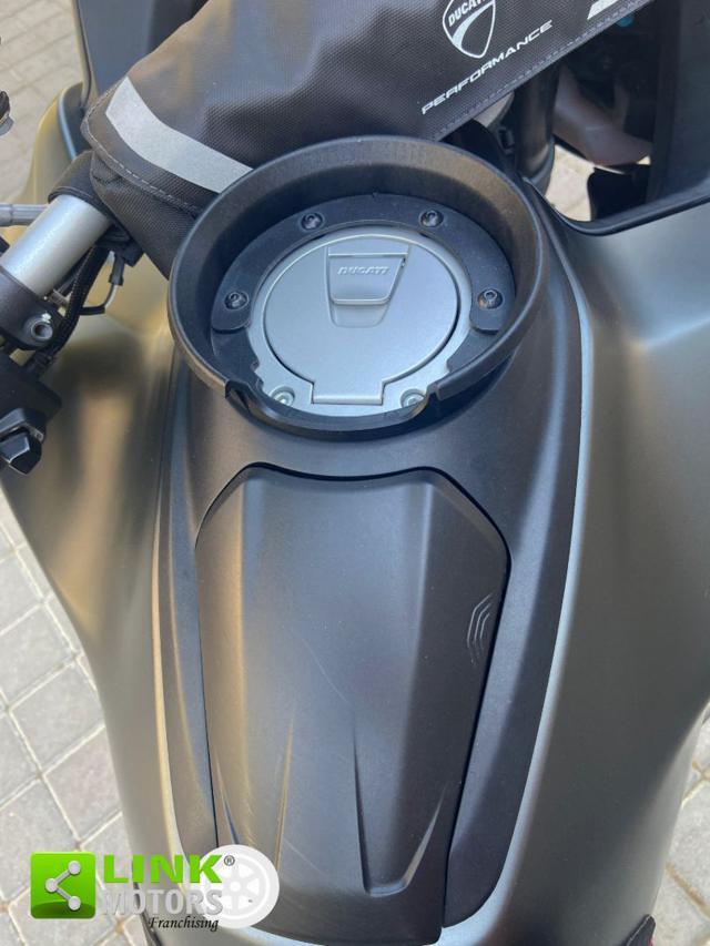 DUCATI Multistrada V4 S travel & radar