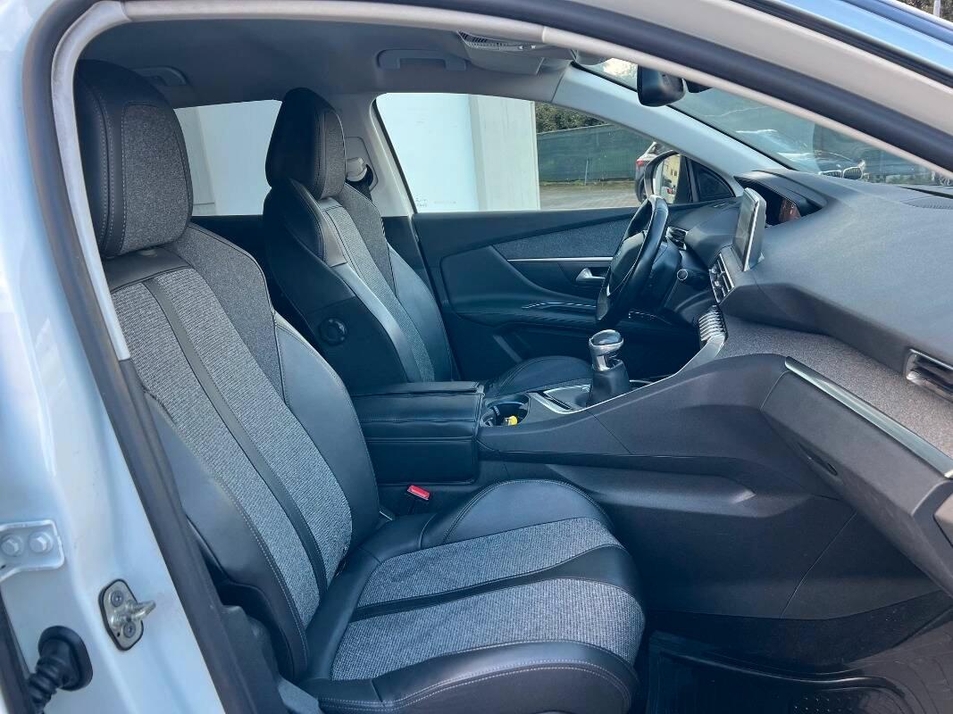 Peugeot 3008 1.5 bluehdi Allure s&s 130cv