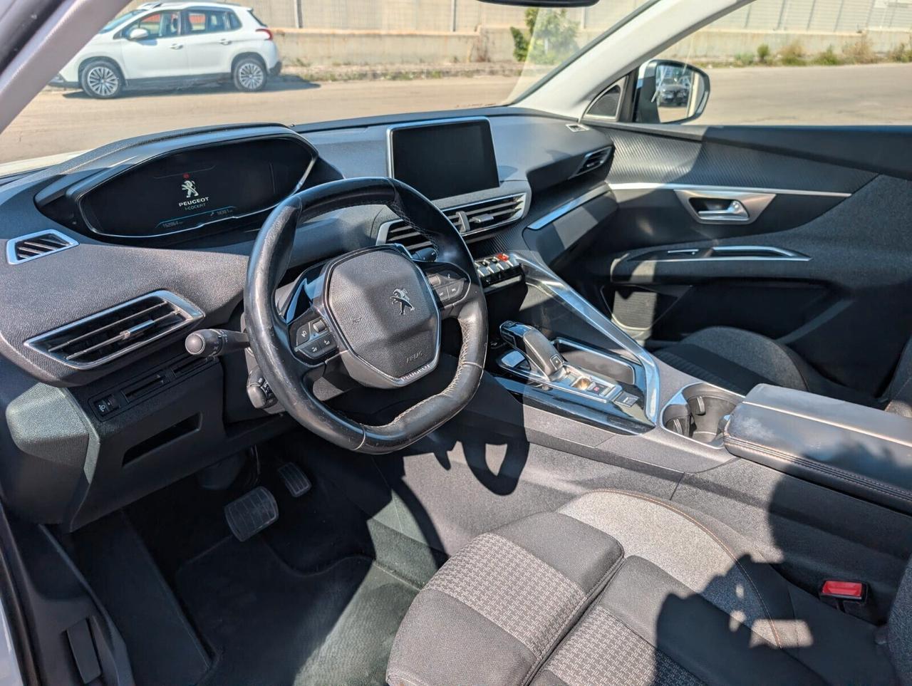 Peugeot 3008 BlueHDi 120 S&S Business