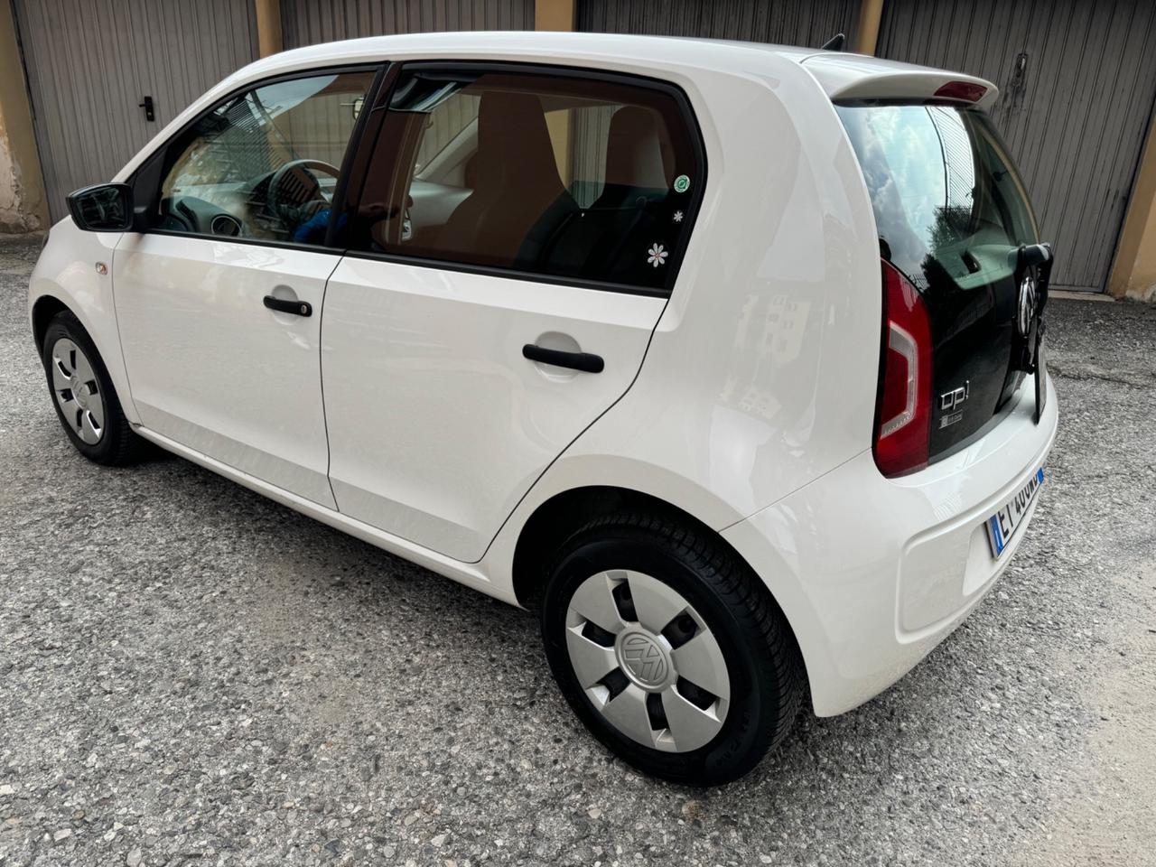 Volkswagen up! 1.0 5p. move