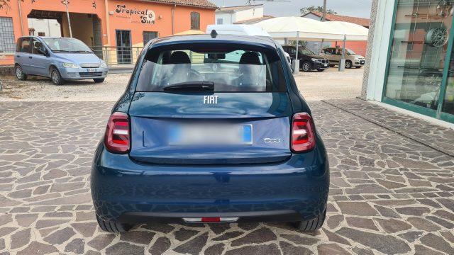 FIAT 500 Icon Berlina 42 kWh anche per NEOPATENTATI