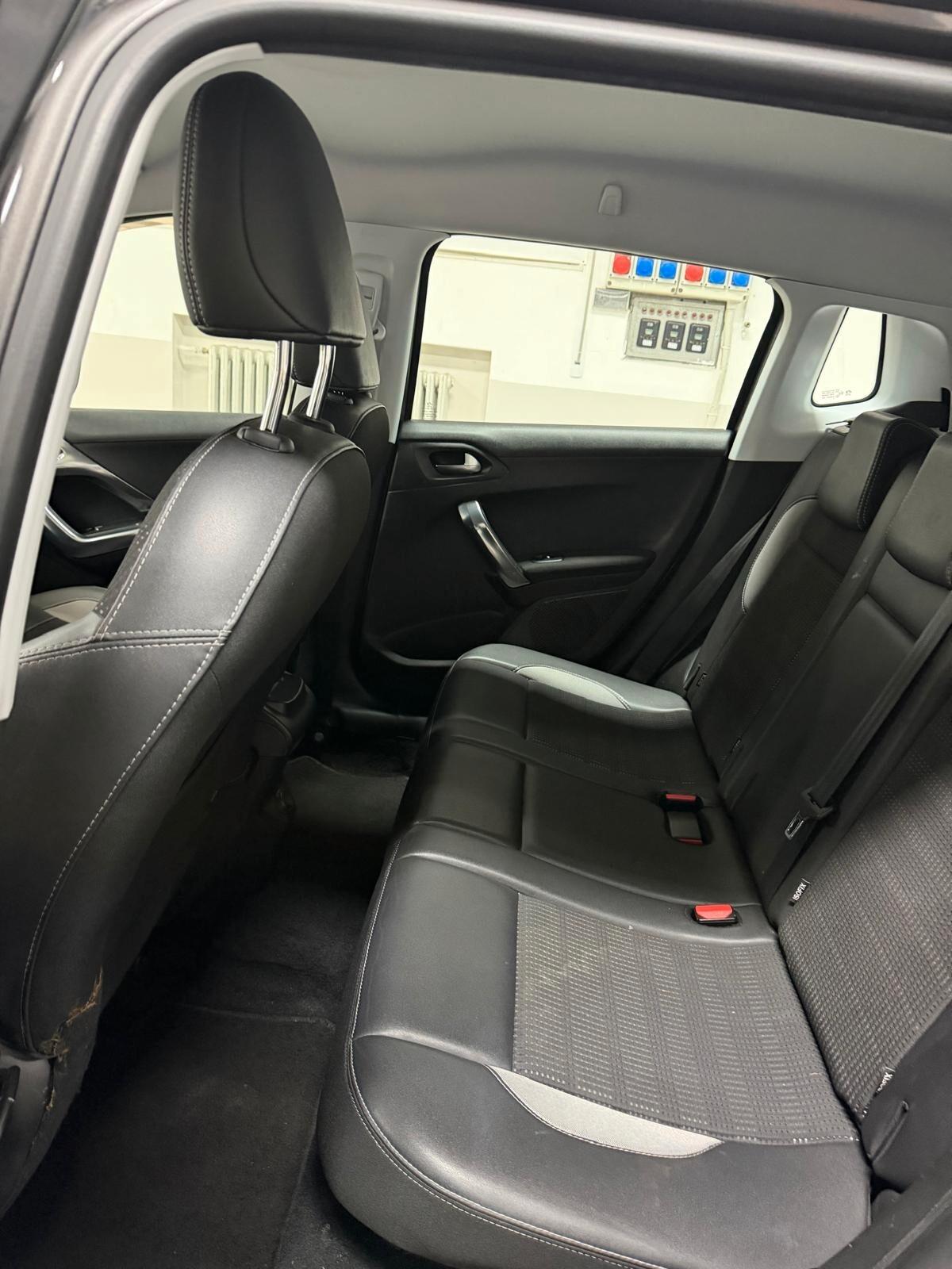 Peugeot 2008 PureTech 82 Allure