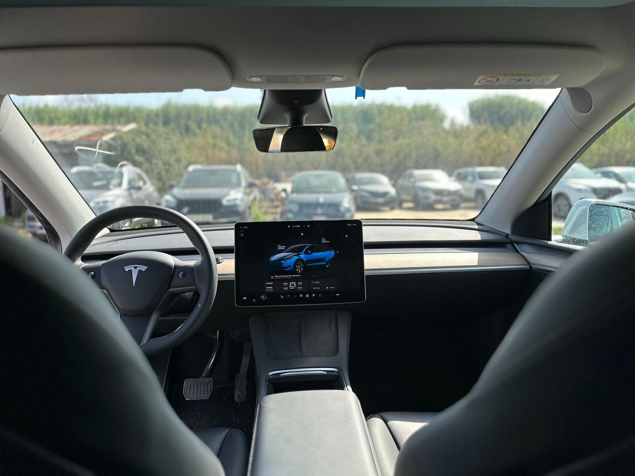 TESLA Model Y 2021 - Model Y Single Motor rwd