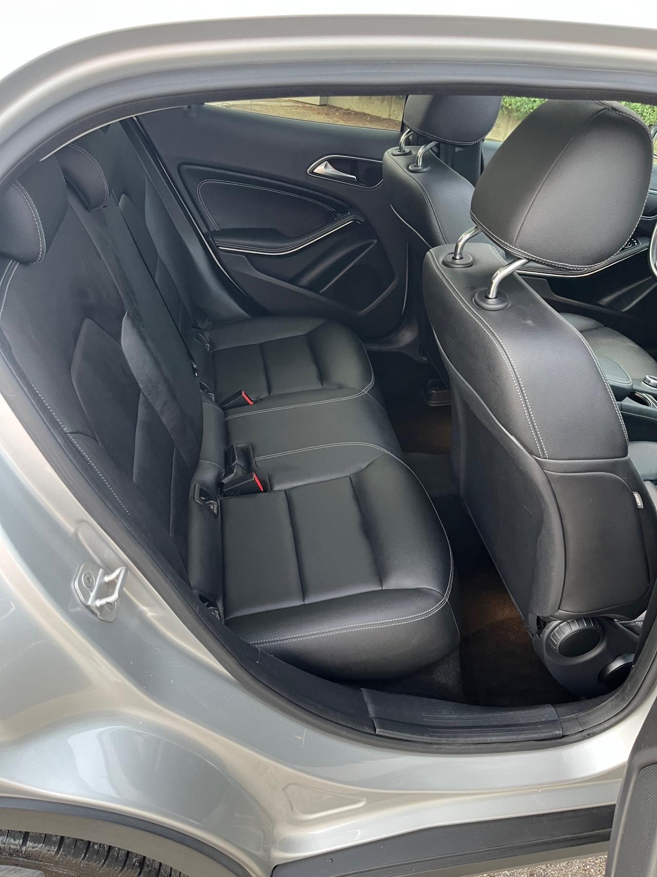 Mercedes-benz GLA 200 d Automatic Enduro Night edition