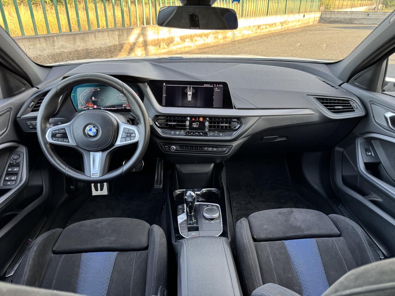 Bmw 118 118d 5p. Msport