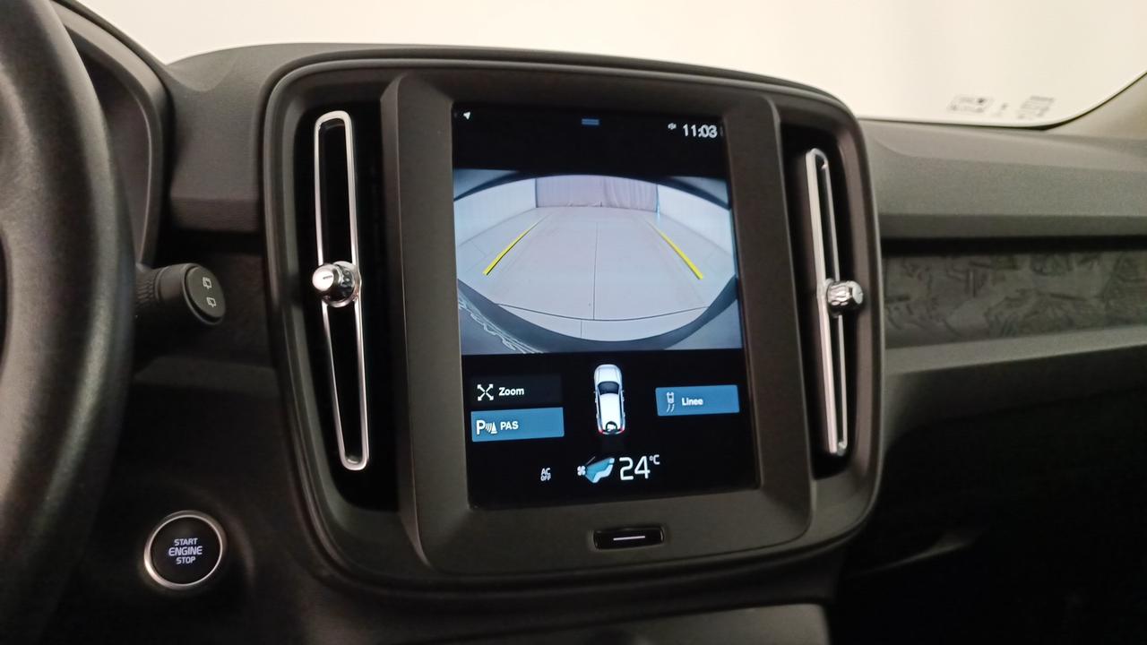 VOLVO XC40 1.5 t2 Momentum auto my21