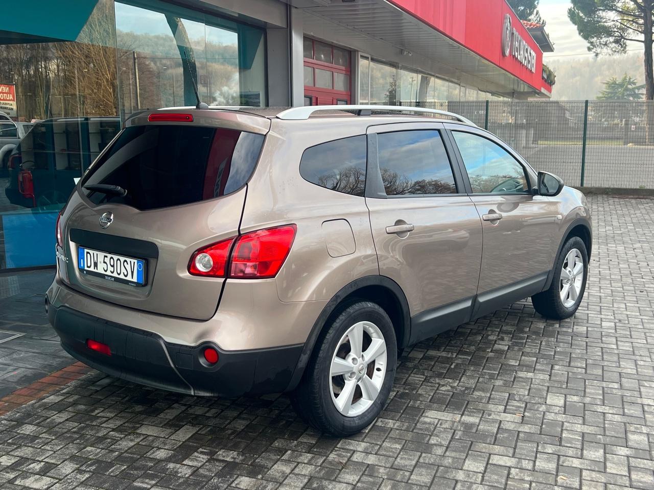 Nissan Qashqai+2 1.6 GPL 7 Posti - NEOPATENTATI