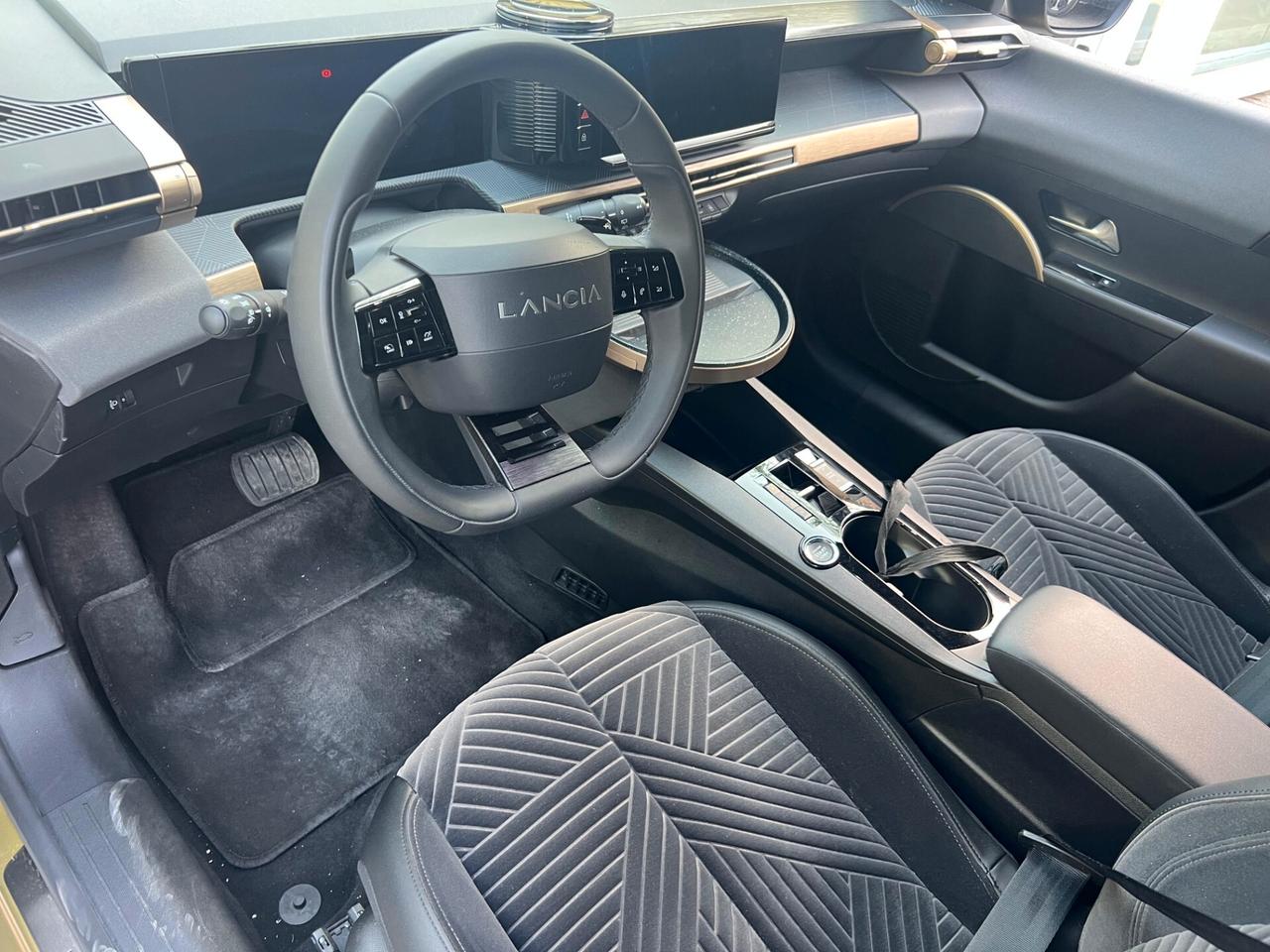 LANCIA NUOVA YPSILON IBRIDA LX 1.2 100CV