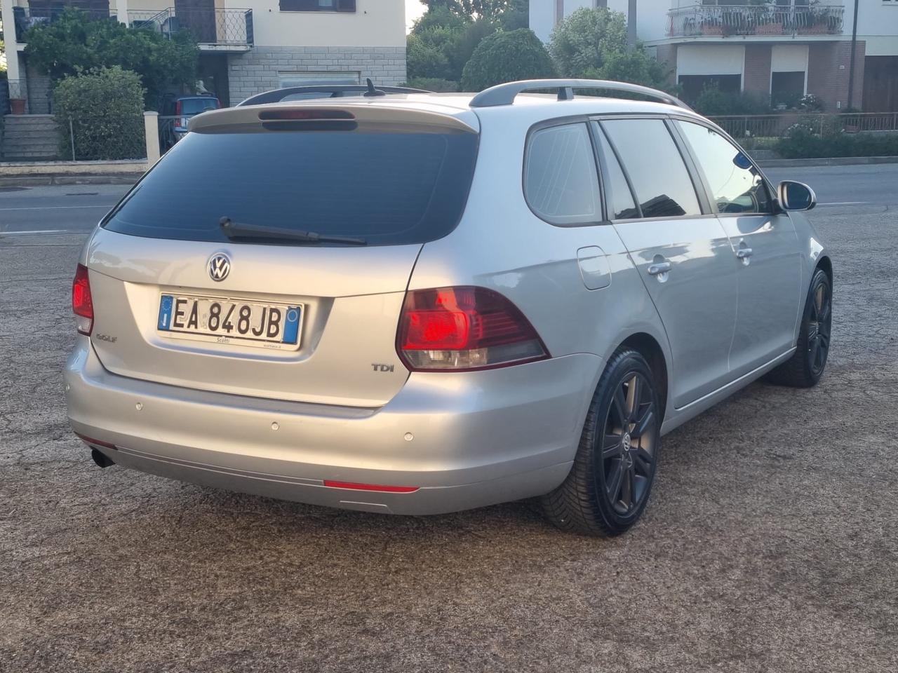 Volkswagen Golf 1.6 TDI DPF 5p. Highline