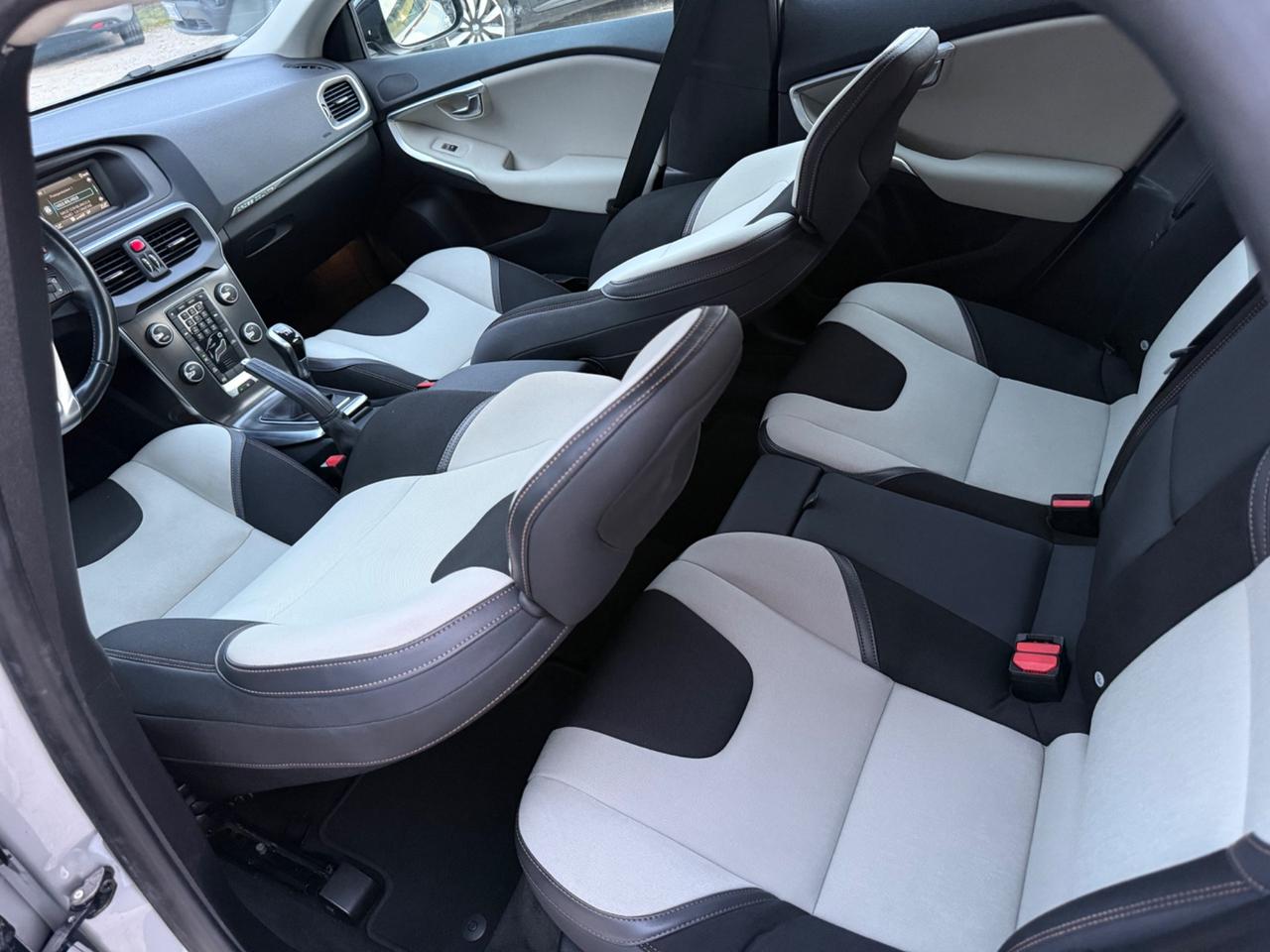 Volvo V40 Cross Country D2 GARANZIA R-DESIGN SPORT