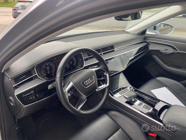 AUDI A8 50 TDI 3.0 quattro tiptronic