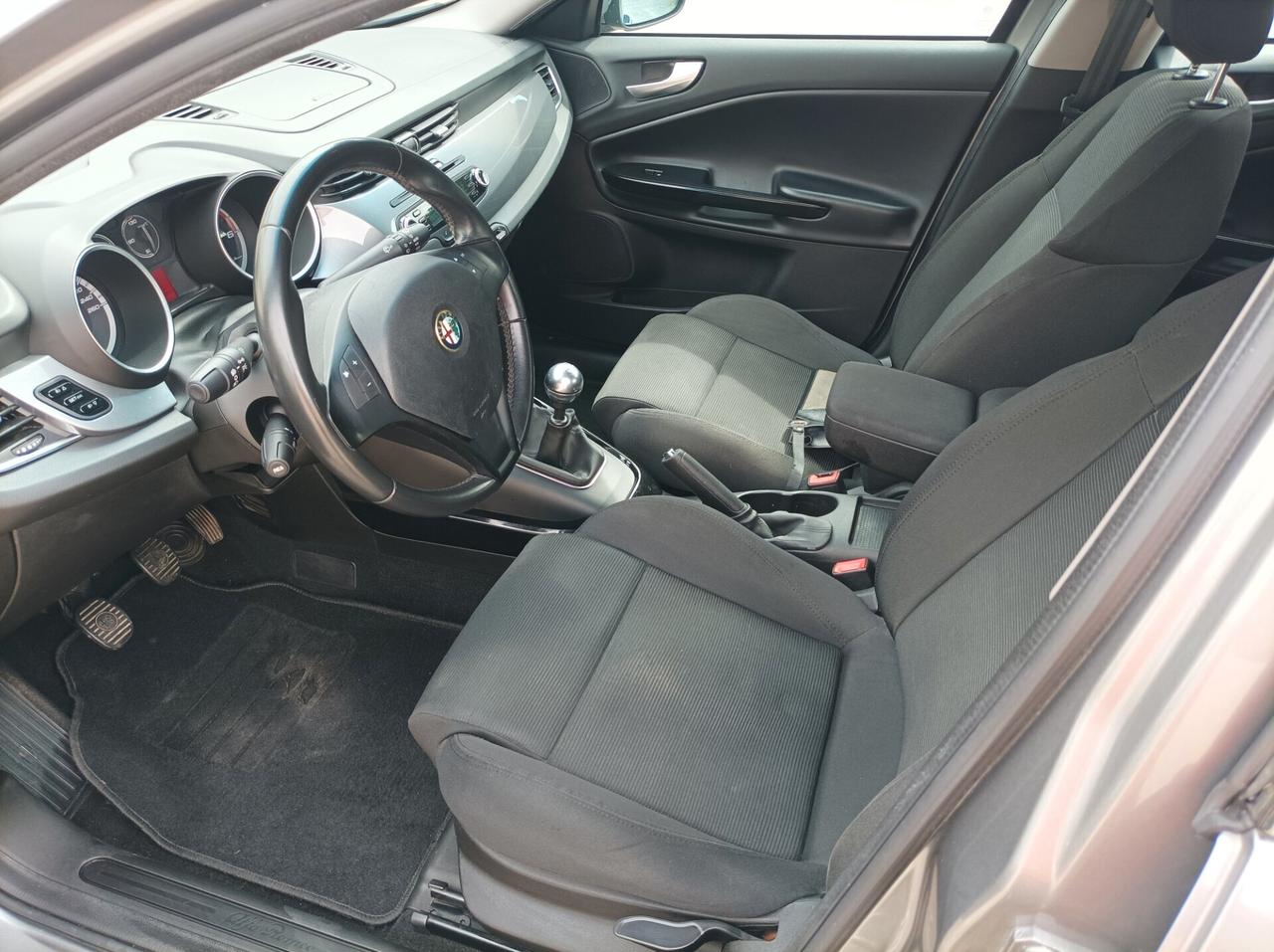 Alfa Romeo Giulietta 1.6 JTDm-2 105 CV Distinctive