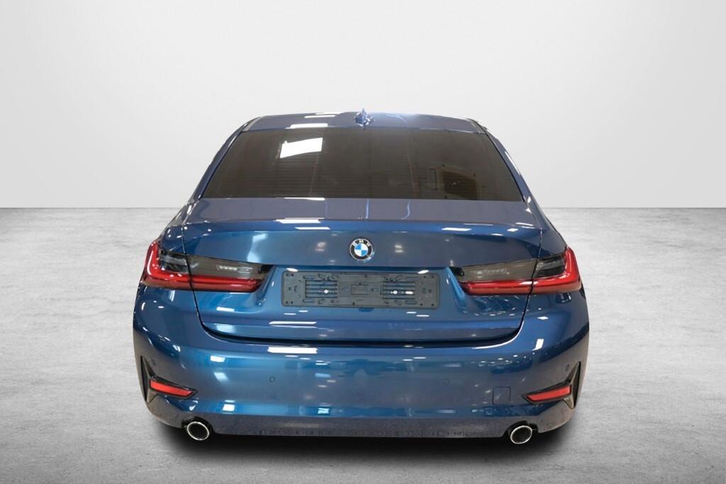 BMW 316D 122CV 6M. BUSINESS ADVANTAGE ( FARI LED - BMW DIGITAL COCKPIT - PELLE - NAVI - MIRROR - PDC )