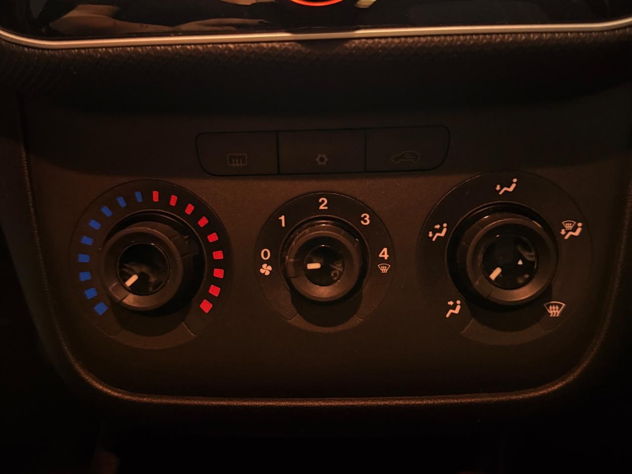 STUPENDA FIAT PUNTO CON SOLI 21.879 KM UNICO PROPRIETARIO
