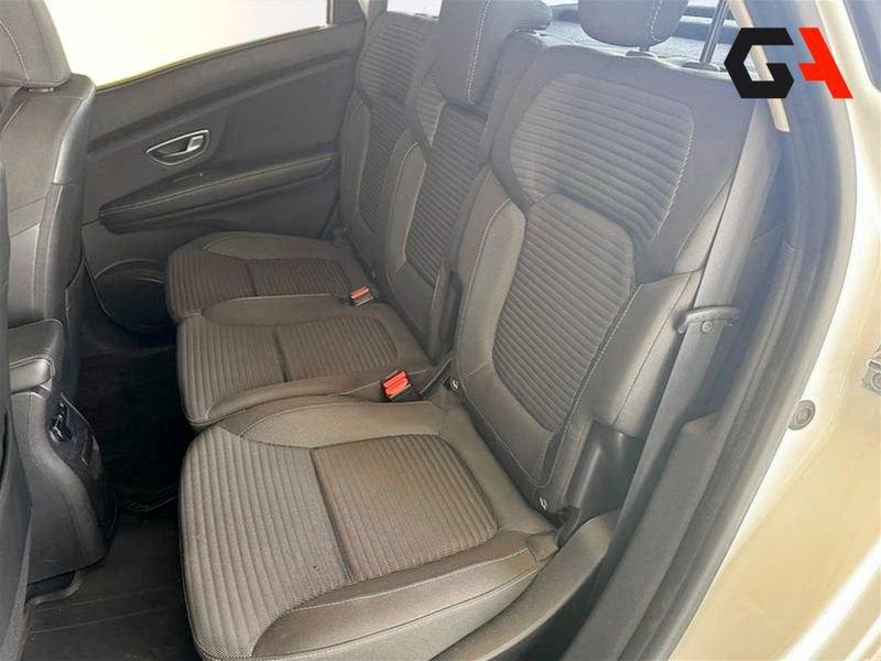 Renault Scénic Blue dCi 120 CV Business n1autocarro