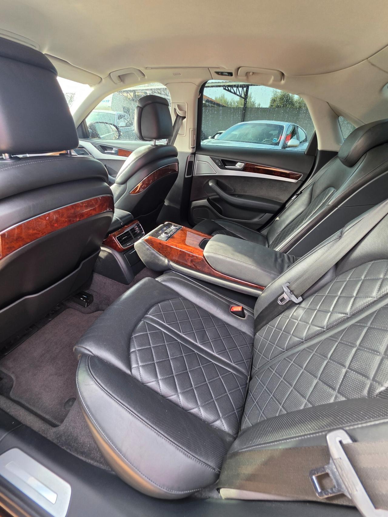 Audi A8 3.0 TDI 250 CV quattro tiptronic