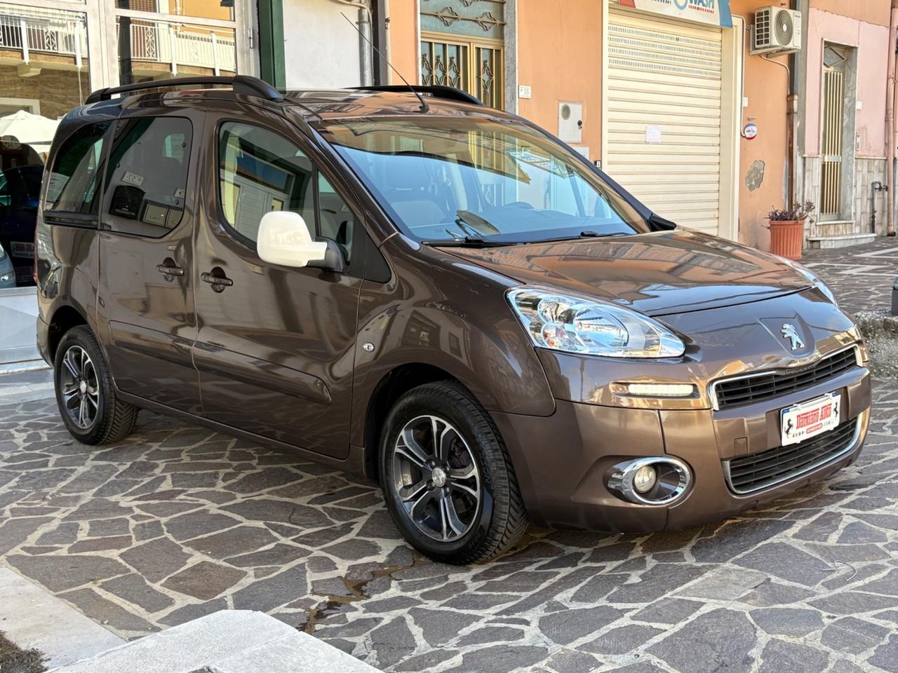 Peugeot Partner 1.6 e-HDi 92 CV AUTOCARRO N1