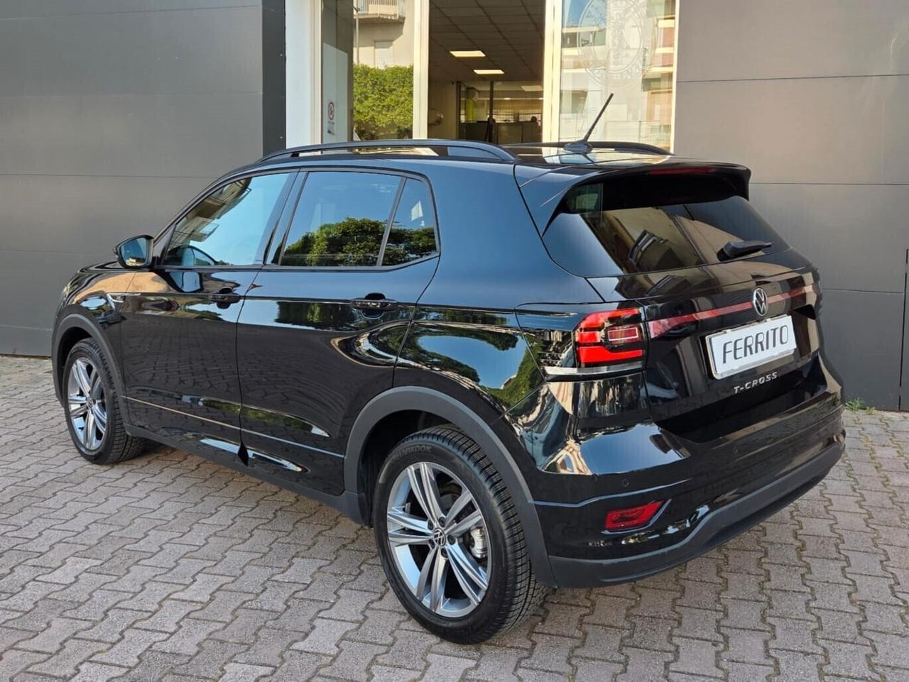 Volkswagen T-Cross 1.0 110 CV DSG R-LINE 15.000 KM