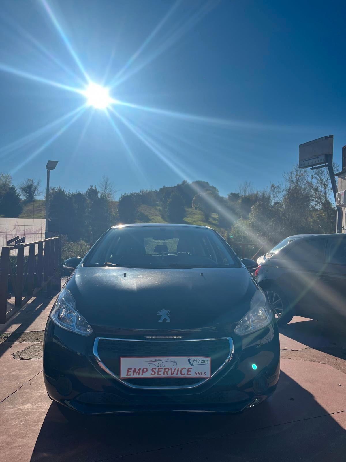 Peugeot 208 1.4 HDi 68 CV 5 porte Allure