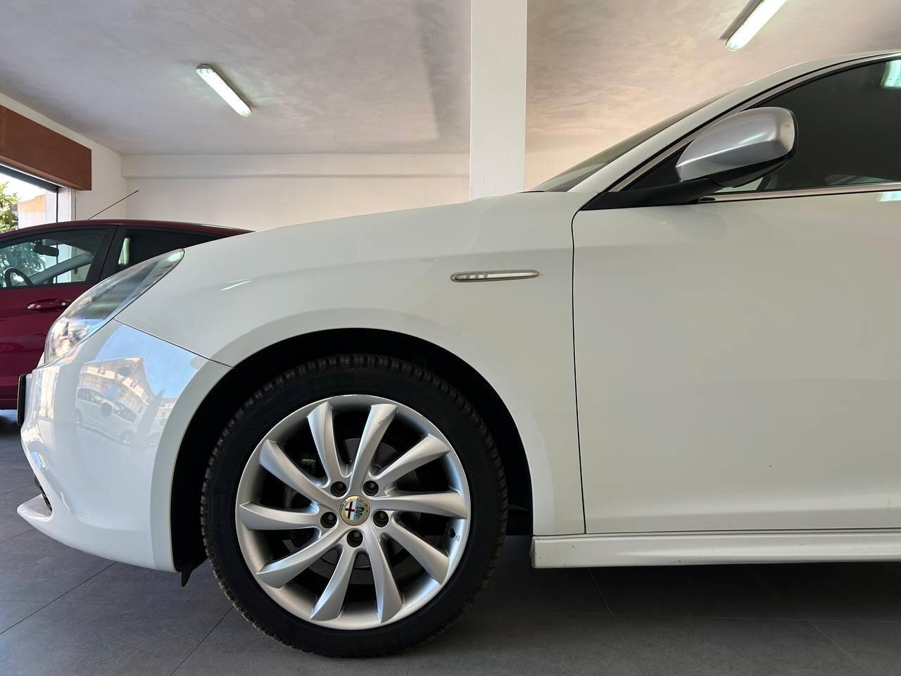 Alfa Romeo Giulietta 1.6 JTDm-2 105 CV Exclusive
