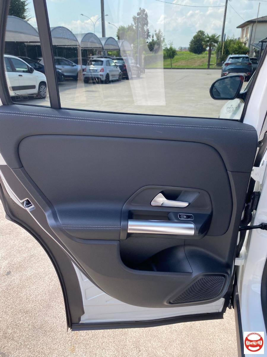 MERCEDES - Classe GLA - 200 d Automatic Sport Plus