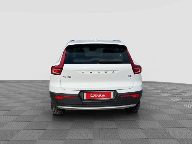 VOLVO XC40 XC40 T2 Momentum